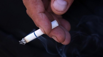 Курение сигарет "убивает" шесть человеческих органов - ученые