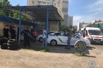 В Киеве арестованы 3 человека, устроившие потасовку со стрельбой в сотрудника СБУ