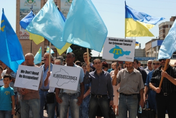 В Мелитополе почтили память жертв депортации крымскотатарского народа (фото)
