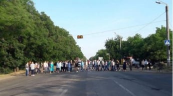Одесситы перекрыли Тираспольское шоссе из-за смерти ребенка