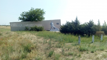 В Константиновке снова забыли о памятнике погибшим евреям (фото)