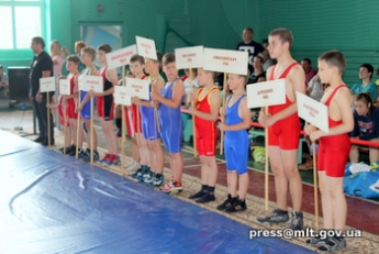 В Мелитополе открылся Всеукраинский турнир по вольной борьбе