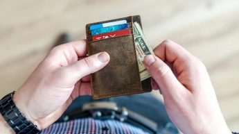 Афера в Польше на заработках: украинца "обокрали" на 200 тысяч гривен