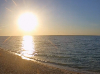 Кирилловка радует хорошей погодой и чистым морем. Утренние фото