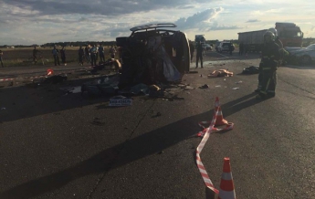 В Ровенской области три человека погибли в ДТП с участием маршрутки