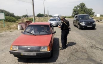 В Запорожской области заключенные раскачали и перевернули автозак - легенда учений правоохранителей (ФОТО)
