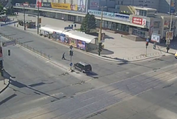 Появилось видео ДТП в центре Запорожья со сбитым пешеходом