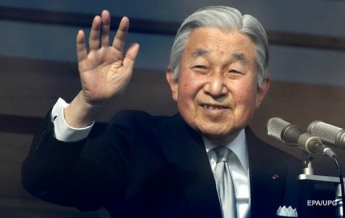 Император Японии пожаловался на недомогание