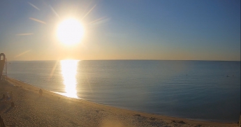 Утро в Кирилловке подарило полный штиль - море словно застыло (фото)