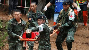 Спасательная операция в Таиланде: родителям запретили обнимать детей