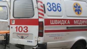 В Киеве из окна выпала семилетняя девочка