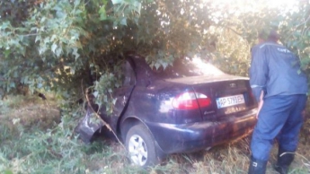В Запорожской области водителя вырезали из покореженного "Ланоса"