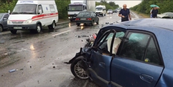 На трассе Харьков-Симферополь произошла авария, пострадали 4 человека (фото, видео)