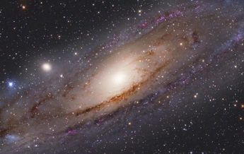 Туманность Андромеды обвинили в "космическом каннибализме"