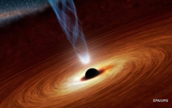 Черную дыру назвали гигантским 