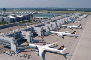 В аэропорту Мюнхена ночевали более 700 пассажиров после того, как в зону безопасности попала женщина