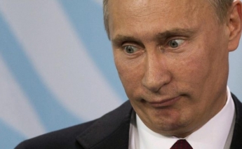 С подставным "клоуном": в сети высмеяли боязнь Путина фотографироваться с простыми людьми