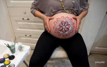 Британка только во время родов узнала, что беременна (фото)