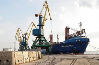 В Бердянский порт прибыл гигантский груз (ФОТО)