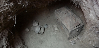 На Крите фермер случайно нашел 3400-летнее захоронение: фото