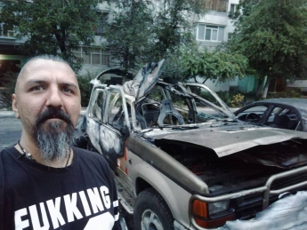 В Запорожье сожгли машину активиста. Появилось видео