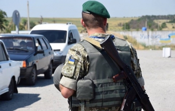 На админгранице с Крымом пограничников снабдили спецзащитой