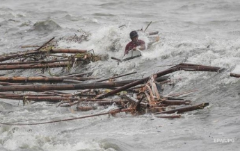 На Филиппинах появились первые жертвы тайфуна Мангхут