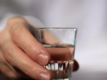 Из запорожских аптек временно исчезнут украинский спирт и настойка эвкалипта