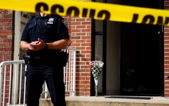 В Нью-Йорке женщина напала с ножом на детский сад