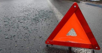 Перебегала дорогу: в Киеве два авто разорвали на части женщину-пешехода