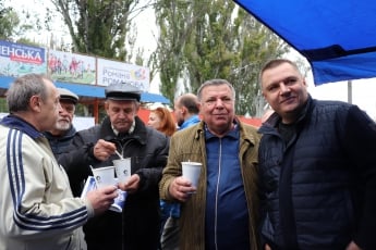 В Мелитополе на День города Турбоком горожан кормил ароматной ухой (фото, видео)