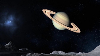 Сатурн "пожирает" свои кольца