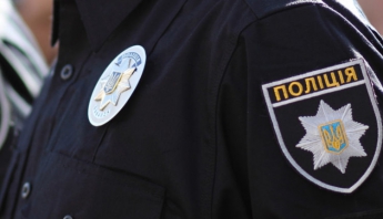 В Запорожье на трассе полиция остановила BMW с оружием (ФОТО)