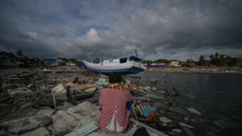 Землетрясение в Индонезии: около 1800 погибших, пять тысяч человек пропали без вести