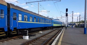 Поезд «Укрзализныци» напугал сеть: поувольнять всех к чертовой матери