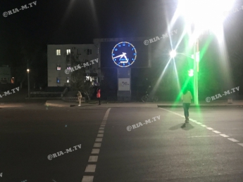 В центре Мелитополя появились электронные часы (фото)