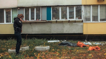 В Киеве пенсионерка выпрыгнула с 9 этажа