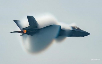 США снова приостановили полеты истребителей F-35 из-за неисправности