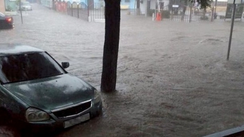 Катастрофическое наводнение в России унесло жизни шестерых, более 120 человек пострадали