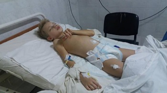 В Бердянске врачи едва не угробили ребенка, проглядев аппендицит (фото)