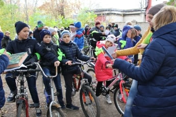 Мелитопольские школьники надеются получить 10 тысяч долларов (фото)