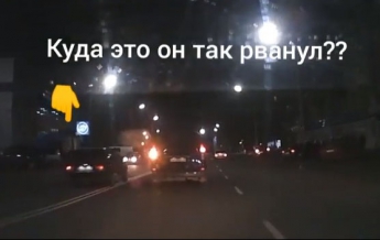 В Мелитополе водитель-камикадзе чуть не совершил ДТП (видео)