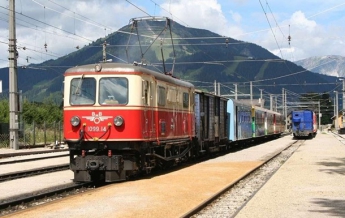 В Австрии остановились все поезда