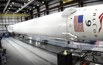 SpaceX перенесла запуск ракеты с 64 спутниками