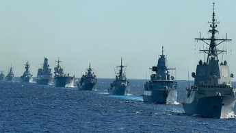 НАТО и Германия должны отправить корабли в Черное море для сдерживания России – Порошенко