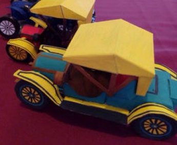 В Мелитополе автомобиль марки Опель моделируют даже дети