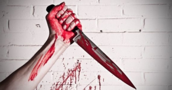 Женщина ударила своего сожителя ножом в сердце (ФОТО 18+)
