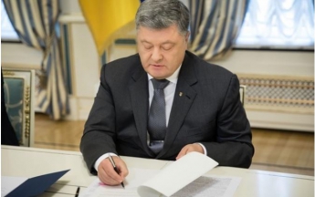 Порошенко подписал закон о повышении пенсий