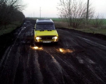 В соцсети возмущены состоянием дороги "Запорожье-Бердянск" (фото)
