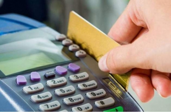 В одном из банков Украины у клиентов исчезают деньги на карточках